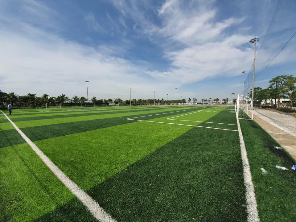 Chuyên thi công sân bóng đá cỏ nhân tạo tại Gia Lai